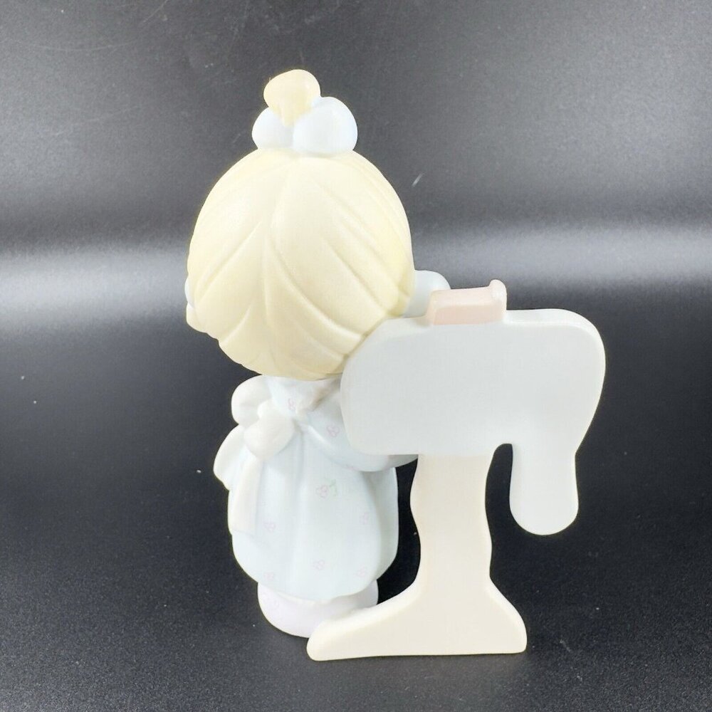 Vintage 1990s Precious Moments Sharing the Good News Together Ceramic Figurine - Picture 5 of 8
